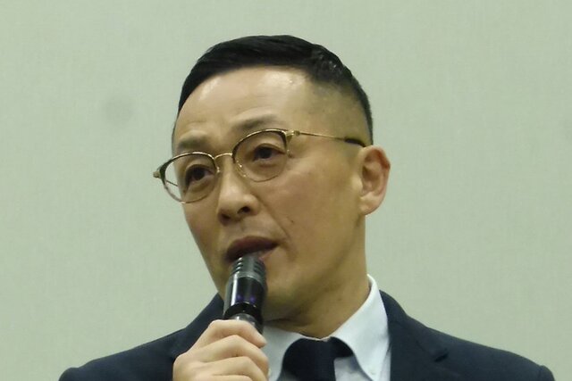 スマイリーキクチ　誹謗中傷するネット民の前世はムカデと予想「石を持ち上げると慌てふためく」